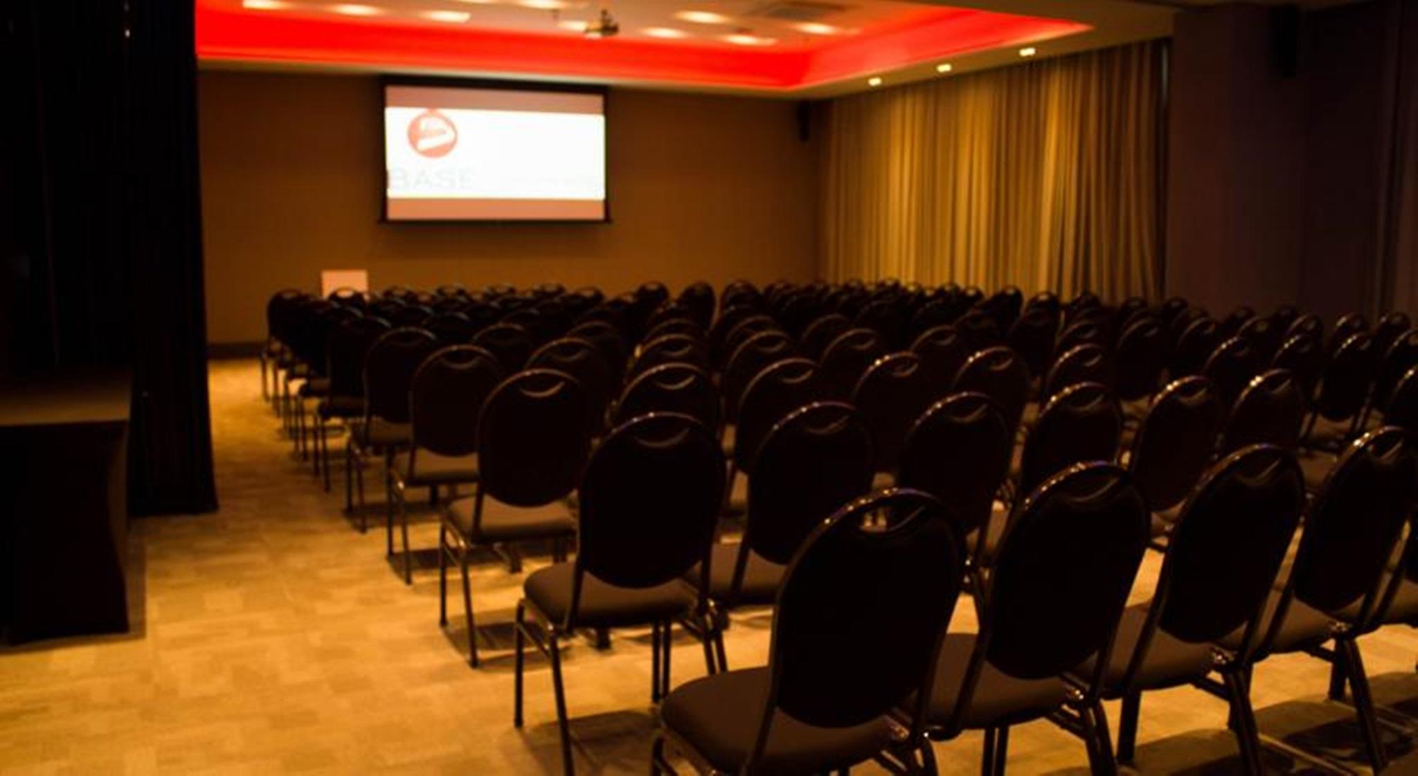 Отель Ibis Styles Brasilia Aeroporto Экстерьер фото