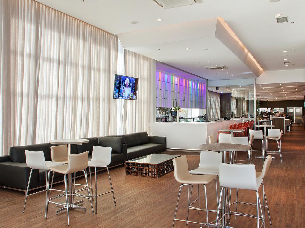 Отель Ibis Styles Brasilia Aeroporto Экстерьер фото