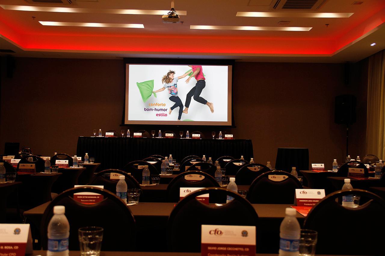 Отель Ibis Styles Brasilia Aeroporto Экстерьер фото